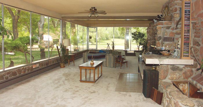 The rock effect on the back wall of the Bock living room, shown in �04 before the house was boarded up, will be 
preserved in the creation of Red Rock Canyon�s new open-air pavilion.
Westside Pioneer file photo