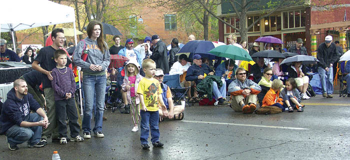 a little rain during Cross Eyed Mary set earlier in the day did not deter the band's audience