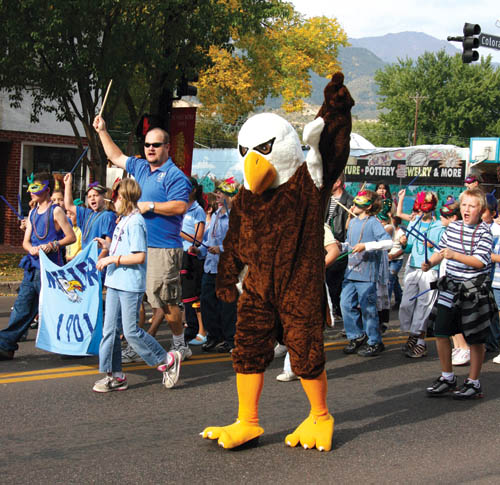 Whittier Elementary�s spirited Homecoming Parade contingent is led by its Eagle mascot.
Westside Pioneer photo