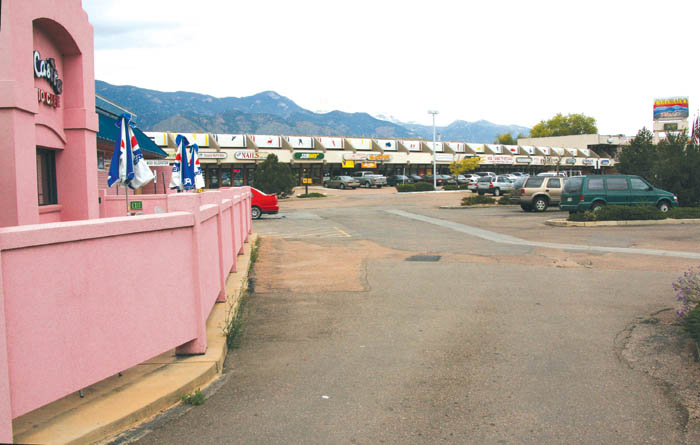 Several businesses in the Colorado Place strip-style
shopping center at the southwest corner of Highway 24
and Eighth Street can be seen in the background, while at left is La Casita, a free-standing restaurant in the center�s parking lot.
Westside Pioneer photo